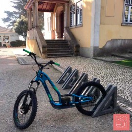 Suport Bicicletes Sostenible de Plàstic Reciclat 